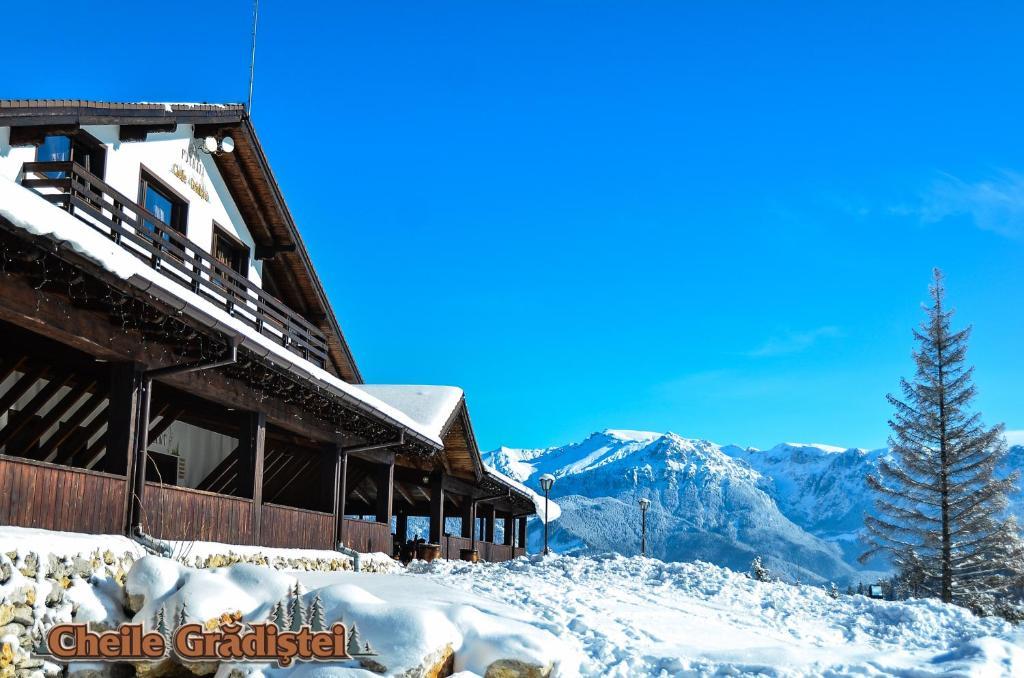 Cheile Gradistei Fundata Resort Exterior foto