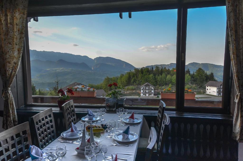 Cheile Gradistei Fundata Resort Exterior foto